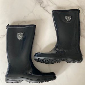 Kamik black Women’s Rain Boots